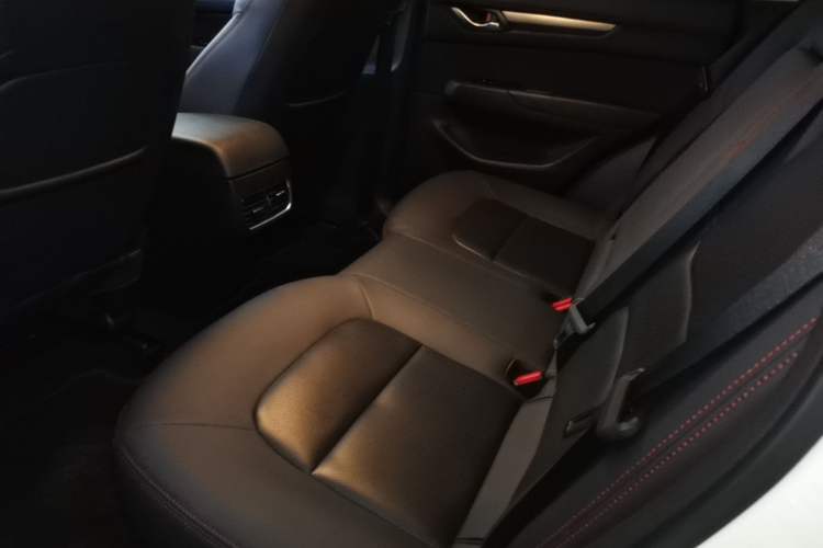 Used Mazda CX-5 2024 2.0L Automatic Two-Wheel Drive ZhiShang Version Left Rear Seat