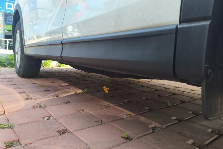 Used Mazda CX-5 2024 2.0L Automatic Two-Wheel Drive Comfort Version Left Side Sill