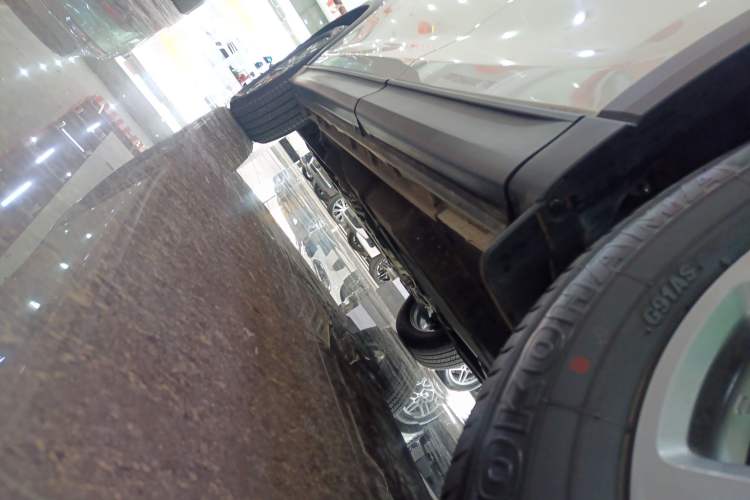Used Mazda CX-5 2024 2.0L Automatic Two-Wheel Drive Comfort Version Left Side Sill