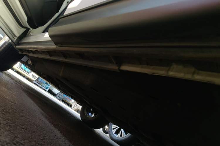 Used Mazda CX-5 2024 2.0L Automatic Two-Wheel Drive Comfort Version Left Side Sill