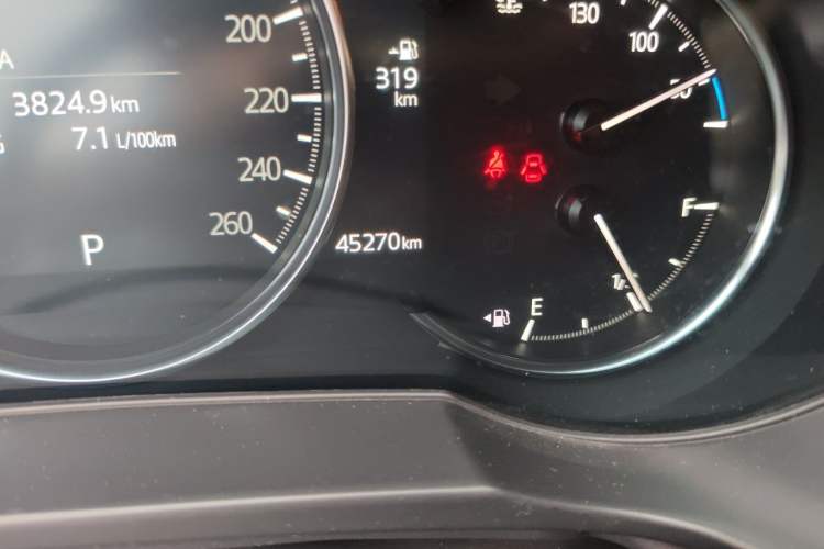 Used Mazda CX-5 2024 2.0L Automatic Two-Wheel Drive ZhiShang Pro Odometer Close Up