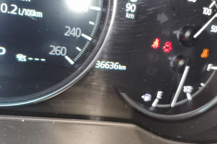 Used Mazda CX-5 2024 2.0L Automatic Two-Wheel Drive ZhiShang Pro Odometer Close Up