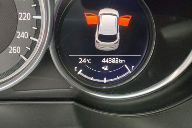 Used Mazda CX-5 2024 2.0L Automatic Two-Wheel Drive Comfort Version Odometer Close Up