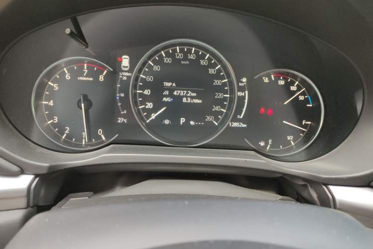 Used Mazda CX-5 2024 2.0L Automatic Two-Wheel Drive ZhiShang Version Odometer Close Up