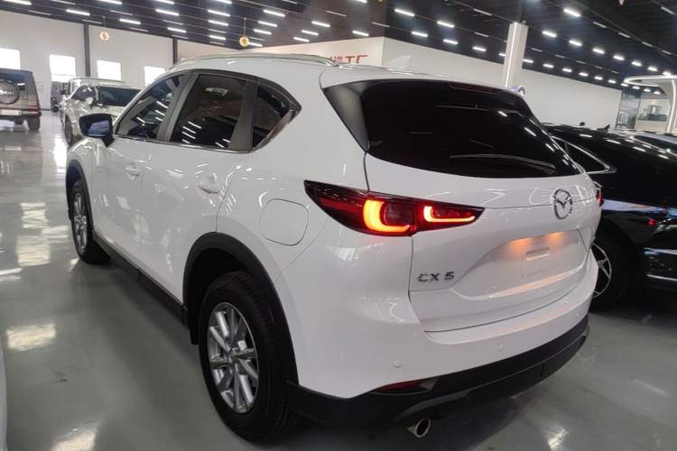Used Mazda CX-5 2024 2.0L Automatic Two-Wheel Drive Comfort Version Rear Left 45 Deg
