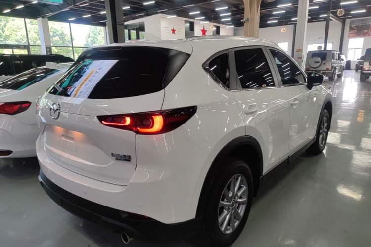 Used Mazda CX-5 2024 2.0L Automatic Two-Wheel Drive Comfort Version Rear Right 45 Deg