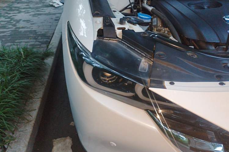 Used Mazda CX-5 2024 2.5L Automatic Two-Wheel Drive ZhiZun Version Right Front Headlight