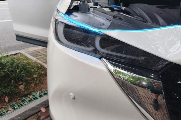 Used Mazda CX-5 2024 2.0L Automatic Two-Wheel Drive ZhiShang Pro Right Front Headlight