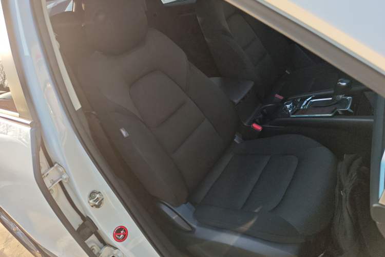 Used Mazda CX-5 2024 2.0L Automatic Two-Wheel Drive ZhiShang Version Right Front Seat