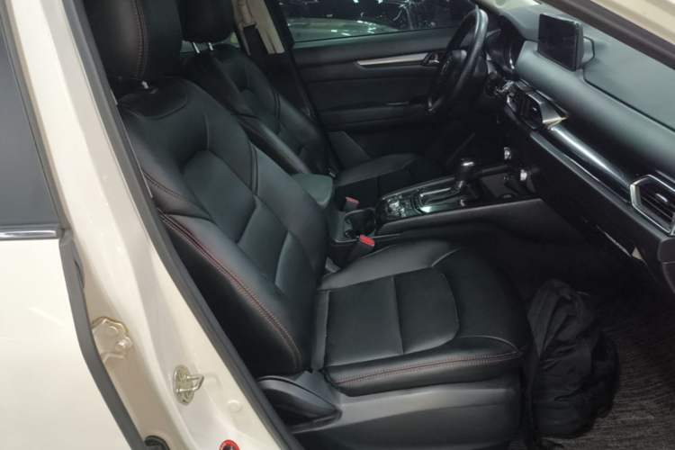 Used Mazda CX-5 2024 2.0L Automatic Two-Wheel Drive Comfort Version Right Front Seat