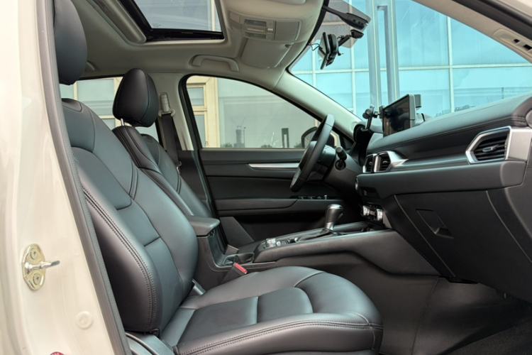 Used Mazda CX-5 2024 2.0L Automatic Two-Wheel Drive ZhiShang Version Right Front Seat
