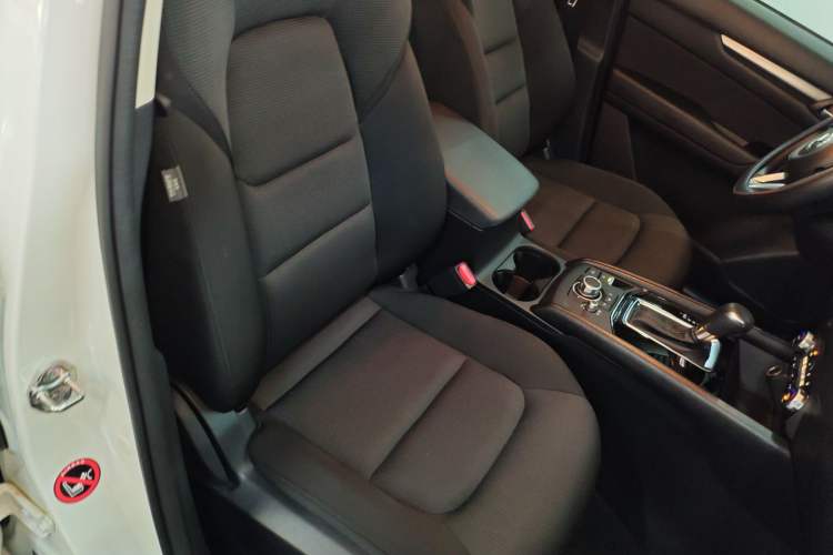 Used Mazda CX-5 2024 2.0L Automatic Two-Wheel Drive Comfort Version Right Front Seat