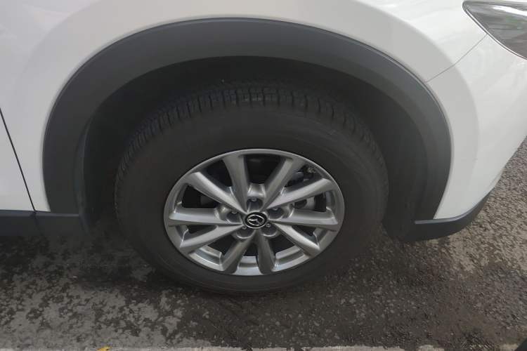 Used Mazda CX-5 2024 2.0L Automatic Two-Wheel Drive Zhiya Pro Right Front Wheel Hub