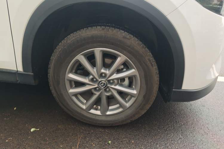Used Mazda CX-5 2024 2.0L Automatic Two-Wheel Drive ZhiShang Pro Right Front Wheel Hub