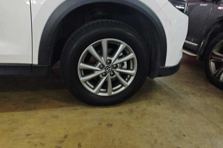 Used Mazda CX-5 2024 2.0L Automatic Two-Wheel Drive ZhiShang Pro Right Front Wheel Hub