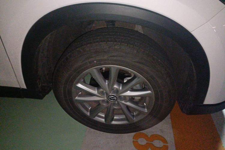 Used Mazda CX-5 2024 2.0L Automatic Two-Wheel Drive Comfort Version Right Front Wheel Hub