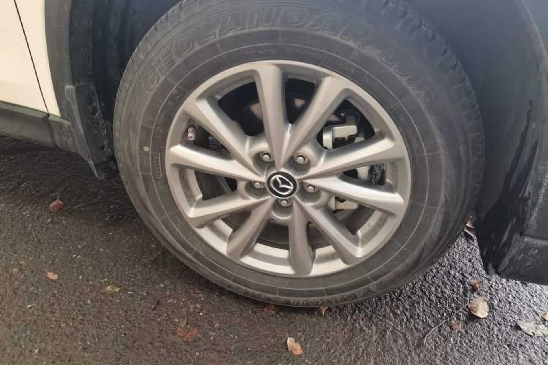 Used Mazda CX-5 2024 2.0L Automatic Two-Wheel Drive Comfort Version Right Front Wheel Hub