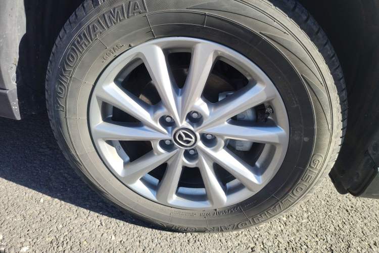 Used Mazda CX-5 2024 2.0L Automatic Two-Wheel Drive Comfort Version Right Front Wheel Hub