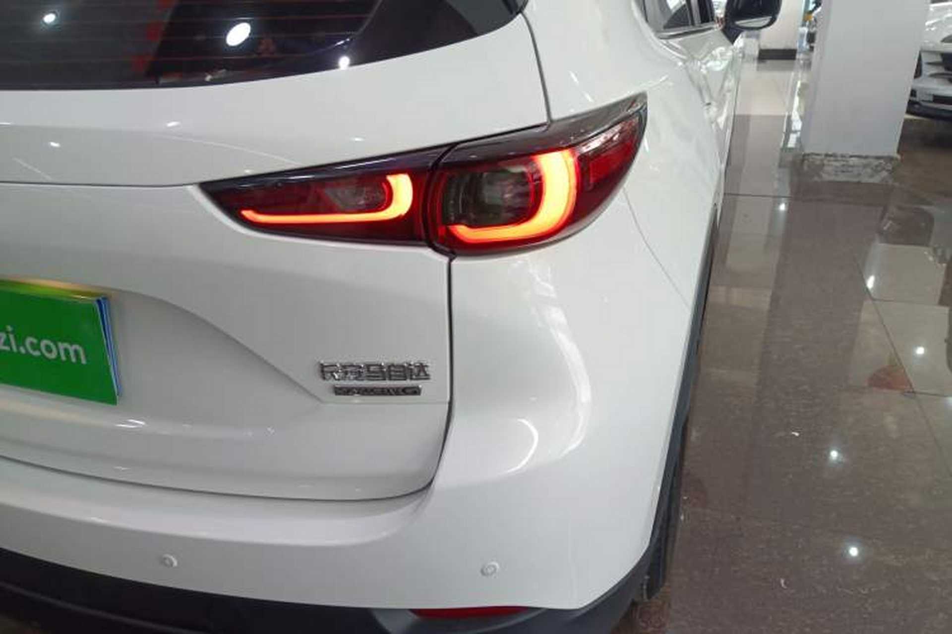 Used Mazda CX-5 2024 2.0L Automatic Two-Wheel Drive Comfort Version Right Rear Taillight