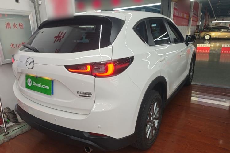 Used Mazda CX-5 2024 2.0L Automatic Two-Wheel Drive ZhiShang Version Right Rear Taillight