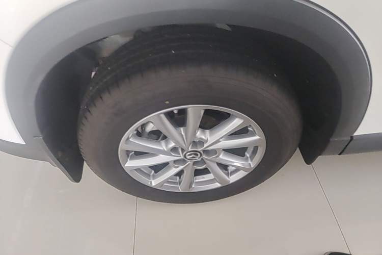 Used Mazda CX-5 2024 2.0L Automatic Two-Wheel Drive Comfort Version Right Rear Wheel Hub
