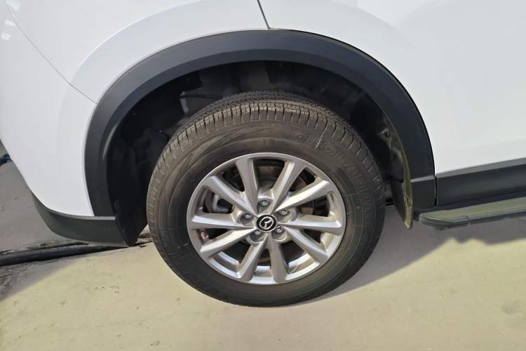 Used Mazda CX-5 2024 2.0L Automatic Two-Wheel Drive ZhiShang Pro Right Rear Wheel Hub