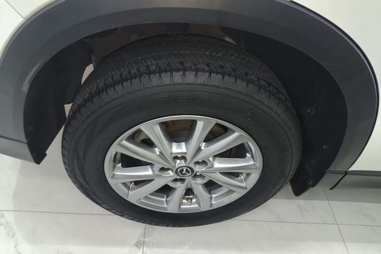 Used Mazda CX-5 2024 2.0L Automatic Two-Wheel Drive Comfort Version Right Rear Wheel Hub