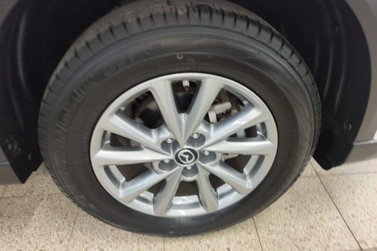 Used Mazda CX-5 2024 2.0L Automatic Two-Wheel Drive Comfort Version Right Rear Wheel Hub