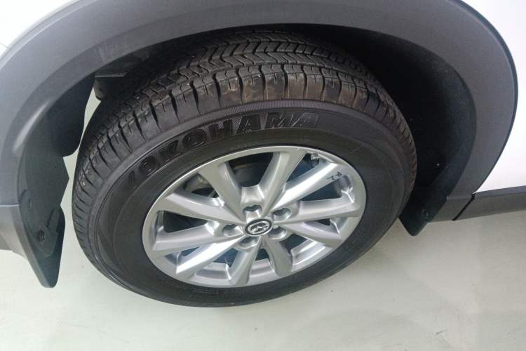Used Mazda CX-5 2024 2.0L Automatic Two-Wheel Drive ZhiShang Version Right Rear Wheel Hub