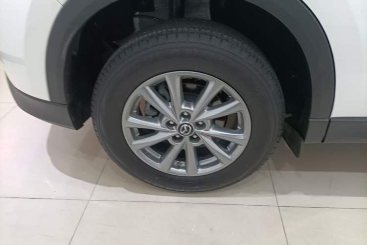 Used Mazda CX-5 2024 2.0L Automatic Two-Wheel Drive Comfort Version Right Rear Wheel Hub