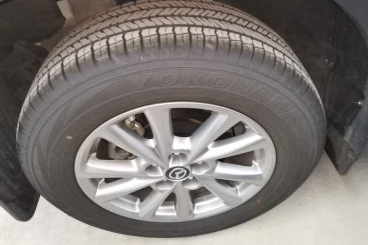 Used Mazda CX-5 2024 2.0L Automatic Two-Wheel Drive ZhiShang Version Right Rear Wheel Hub