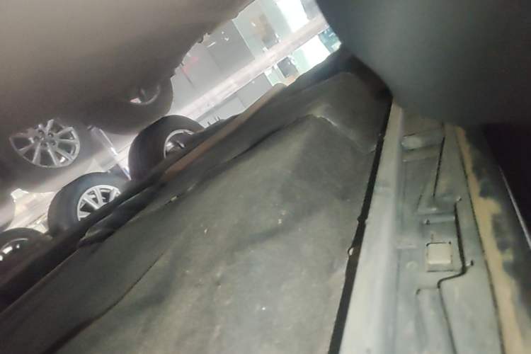 Used Mazda CX-5 2024 2.0L Automatic Two-Wheel Drive Comfort Version Right Side Sill