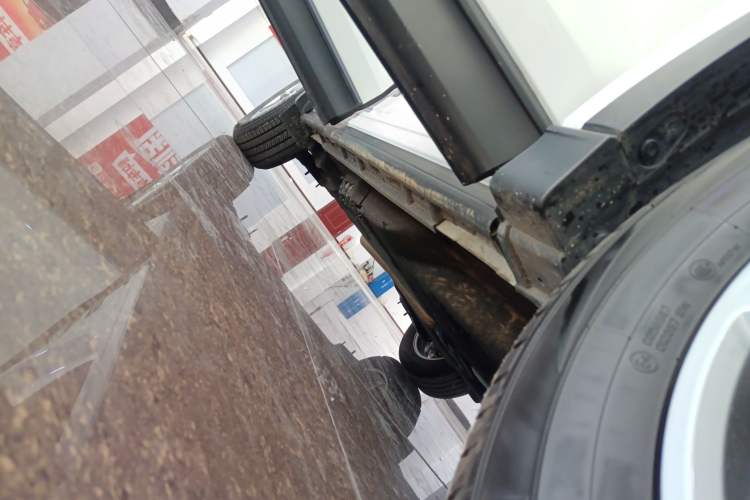 Used Mazda CX-5 2024 2.0L Automatic Two-Wheel Drive Comfort Version Right Side Sill