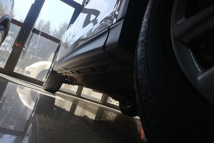 Used Mazda CX-5 2024 2.0L Automatic Two-Wheel Drive Comfort Version Right Side Sill