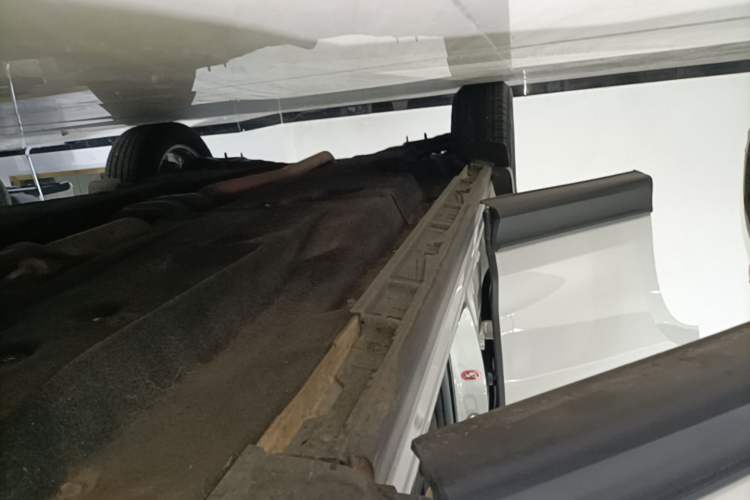 Used Mazda CX-5 2024 2.0L Automatic Two-Wheel Drive Comfort Version Right Side Sill