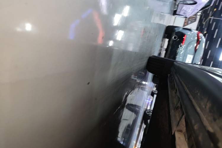 Used Mazda CX-5 2024 2.0L Automatic Two-Wheel Drive Comfort Version Right Side Sill
