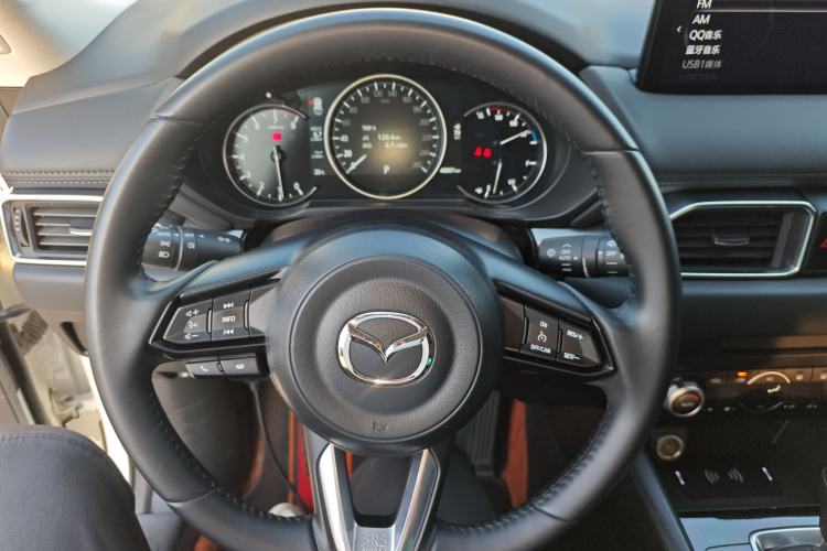 Used Mazda CX-5 2024 2.0L Automatic Two-Wheel Drive ZhiShang Version Steering Wheel