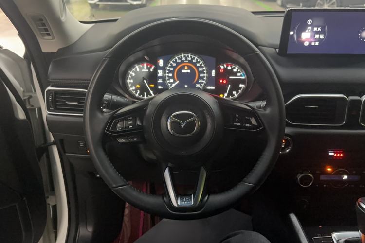 Used Mazda CX-5 2024 2.0L Automatic Two-Wheel Drive ZhiShang Version Steering Wheel