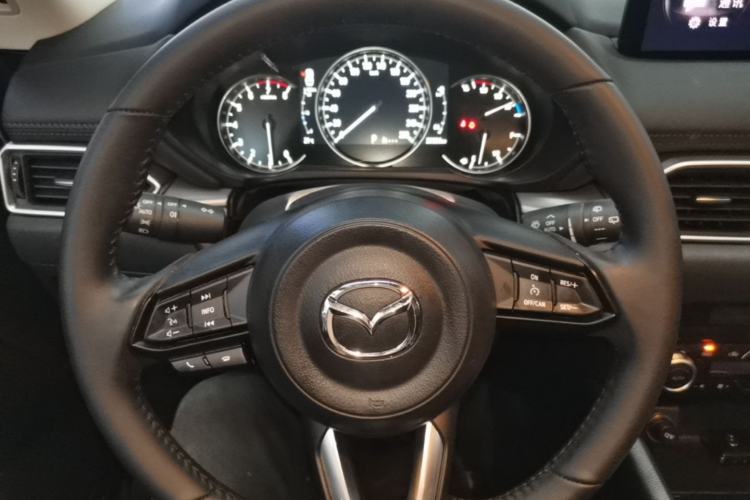 Used Mazda CX-5 2024 2.0L Automatic Two-Wheel Drive ZhiShang Version Steering Wheel