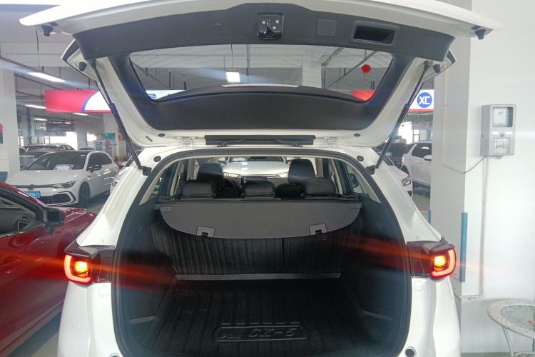 Used Mazda CX-5 2024 2.0L Automatic Two-Wheel Drive ZhiShang Version Trunk