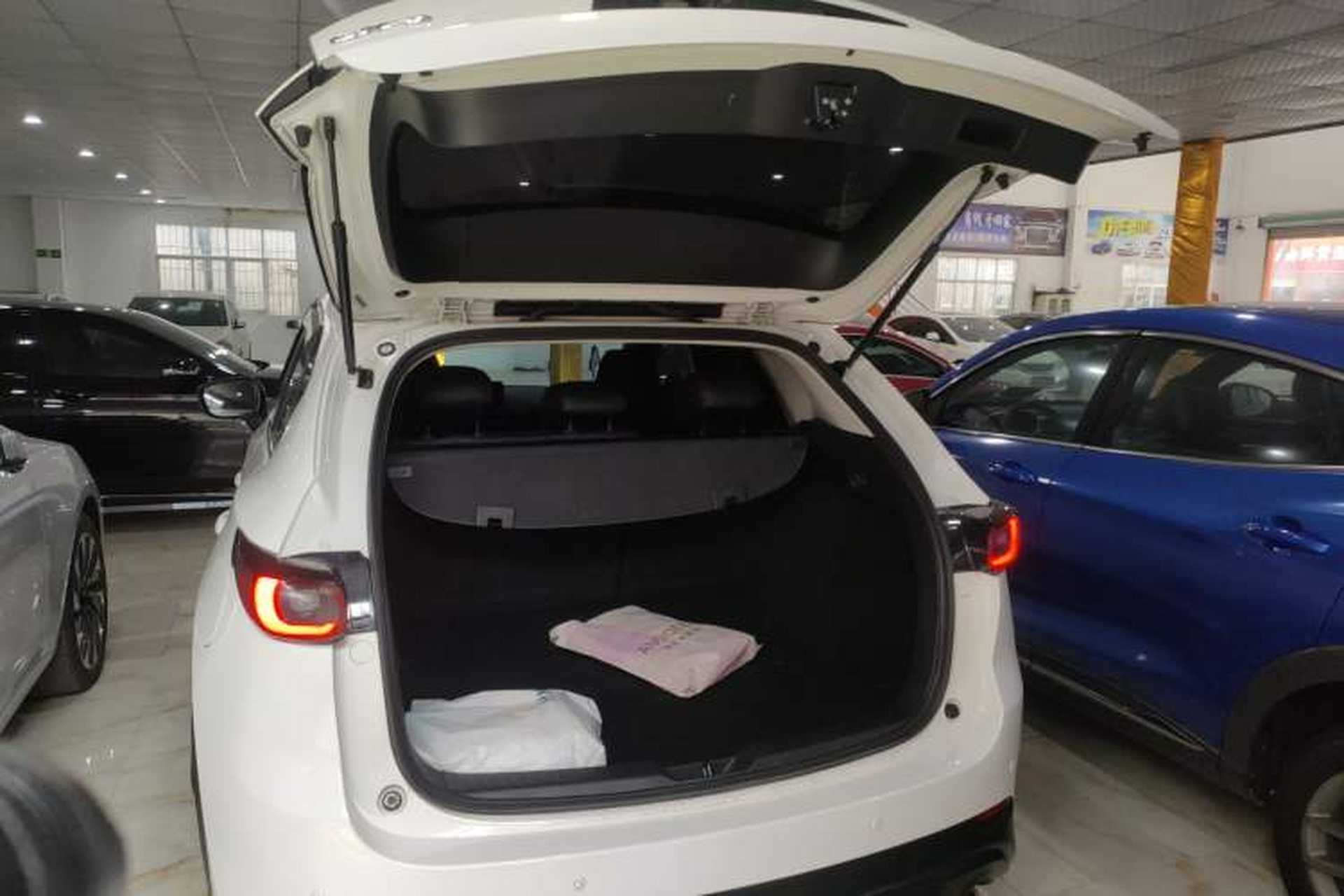 Used Mazda CX-5 2024 2.0L Automatic Two-Wheel Drive ZhiShang Version Trunk