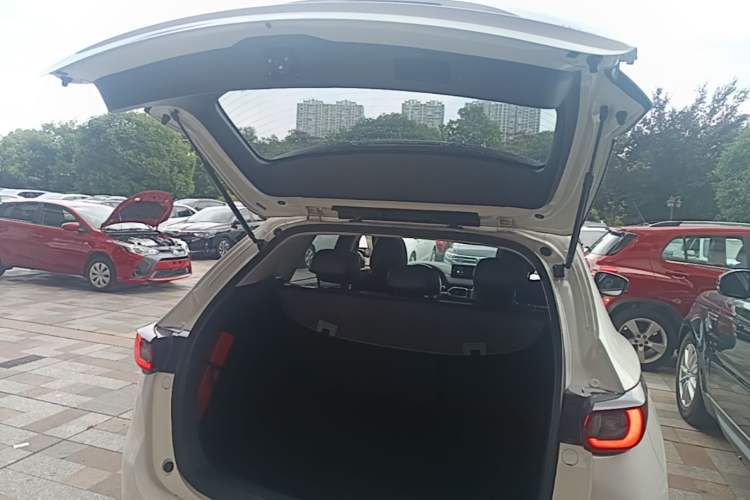 Used Mazda CX-5 2024 2.0L Automatic Two-Wheel Drive ZhiShang Version Trunk