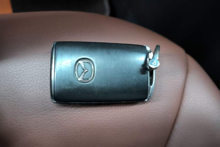 Used Mazda CX-5 2024 2.0L Automatic Two-Wheel Drive Comfort Version Vehicle Key