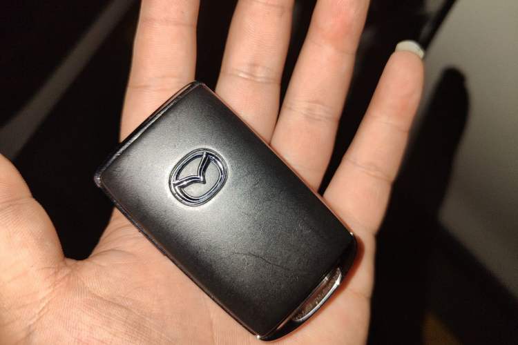 Used Mazda CX-5 2024 2.0L Automatic Two-Wheel Drive Comfort Version Vehicle Key