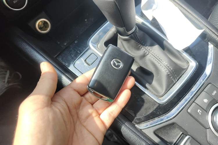 Used Mazda CX-5 2024 2.0L Automatic Two-Wheel Drive ZhiShang Version Vehicle Key