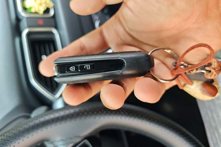 Used Mazda CX-5 2024 2.0L Automatic Two-Wheel Drive Comfort Version Vehicle Key