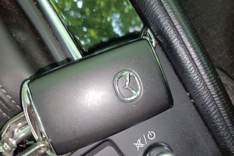 Used Mazda CX-5 2024 2.0L Automatic Two-Wheel Drive ZhiShang Version Vehicle Key