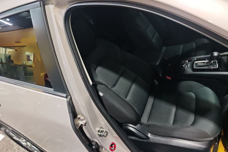 Used Mazda CX-5 2024 2.0L Automatic Two-Wheel Drive Comfort Version Right Front Seat