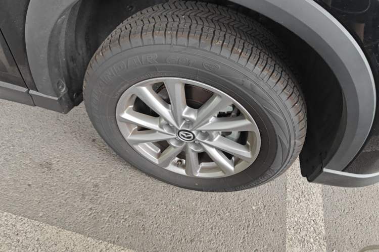 Used Mazda CX-5 2025 2.0L Automatic Two-Wheel Drive ZhiShang Pro Right Front Wheel Hub