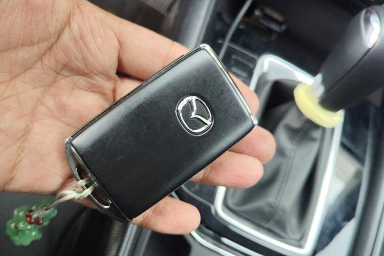 Used Mazda CX-5 2025 2.0L Automatic Two-Wheel Drive Comfort Version Vehicle Key